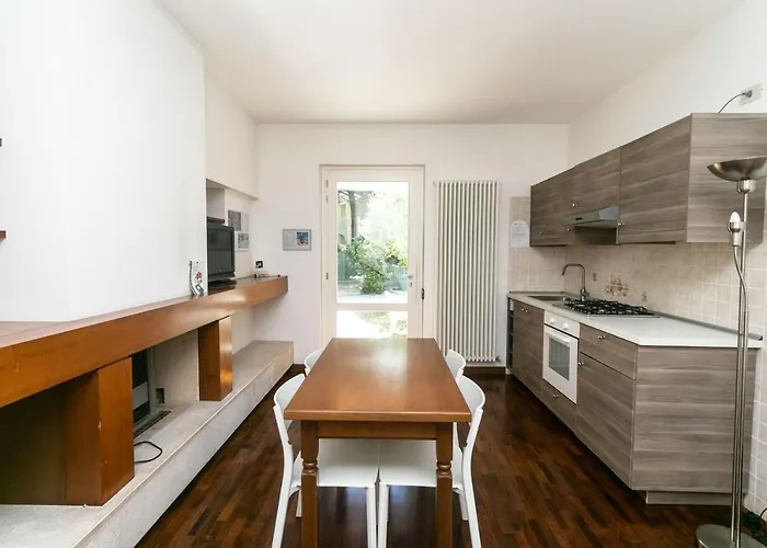 N039 - Numana, Con Giardino A Due Passi Dal Mare Appartement