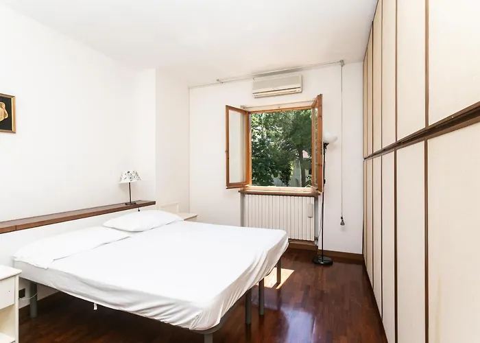 N039 - Numana, Con Giardino A Due Passi Dal Mare *