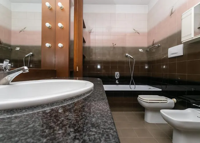 N039 - Numana, Con Giardino A Due Passi Dal Mare